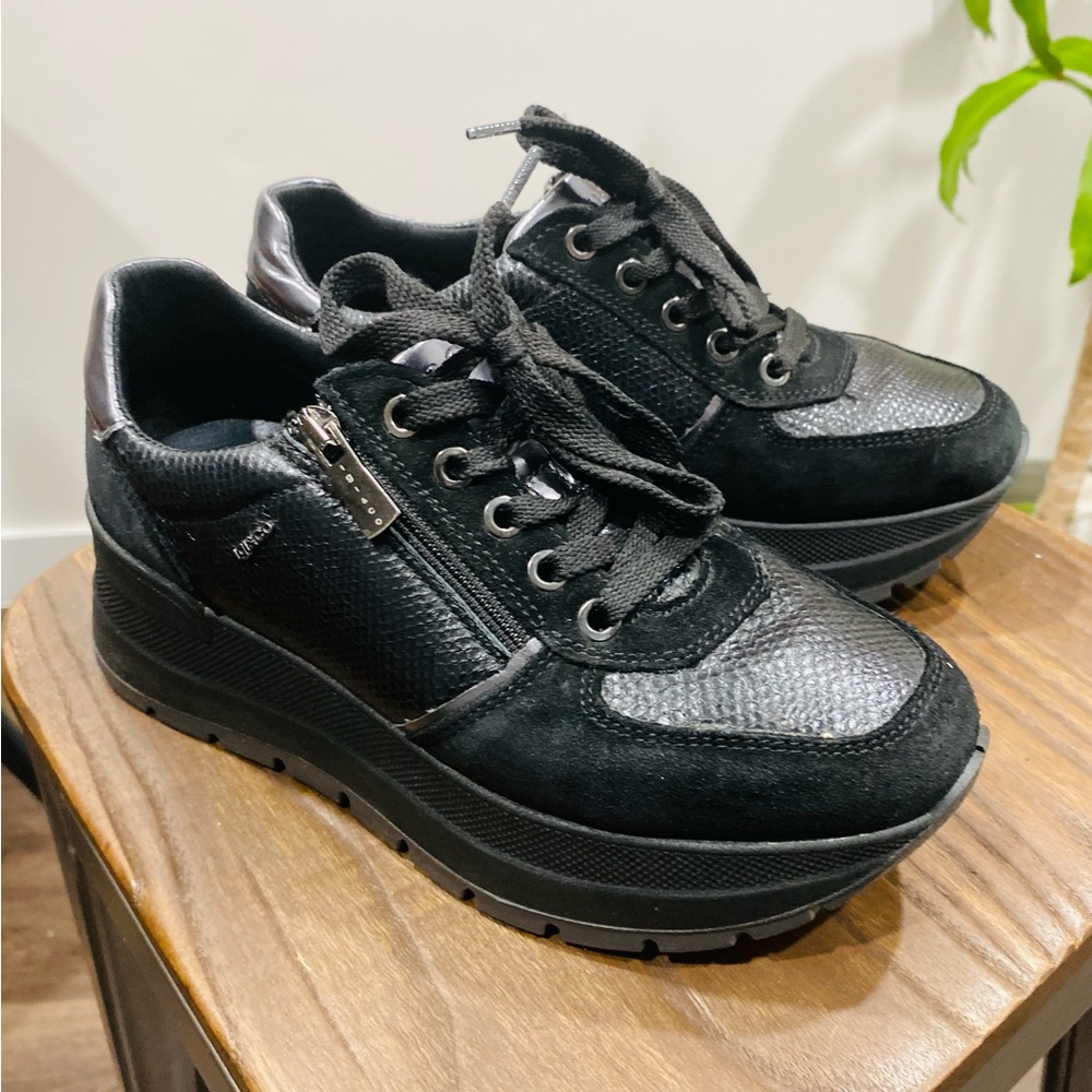 Black Platform Lace-Up Sneakers with Side Zip Accent